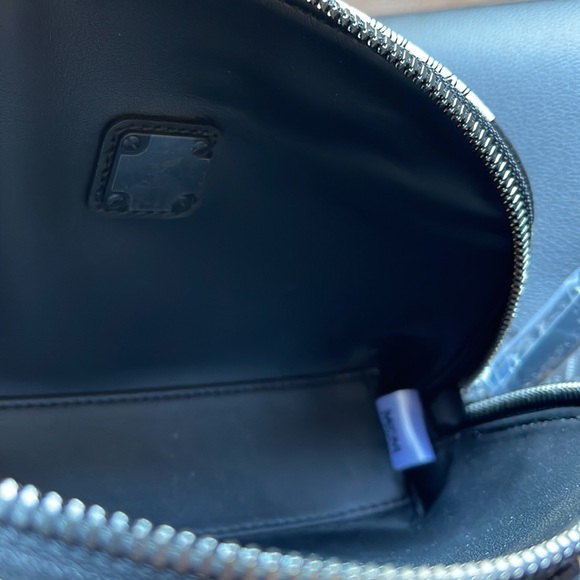 MCM NWT MENS AREN CHECKERBOARD VISETOS MONOGRAM MED COSMETIC BAG, NAPPA LEATHER - Picture 8 of 10